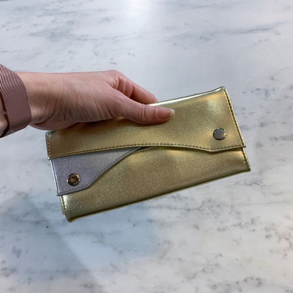 Gold Silver Clutch Wallet - Picture 2 of 8